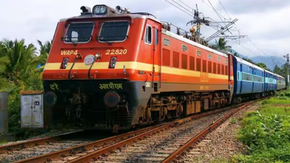 ಹಬ್ಬದ ಪ್ರಯಾಣಕ್ಕೆ ರೈಲುಗಳಿಗೆ ಬೇಡಿಕೆ