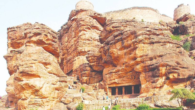 Badami caves (1)