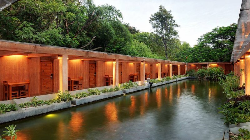 Gold coin resort