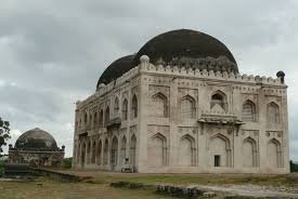 Haft Gumbaz