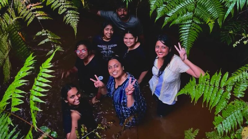 Happy customers of Suyana