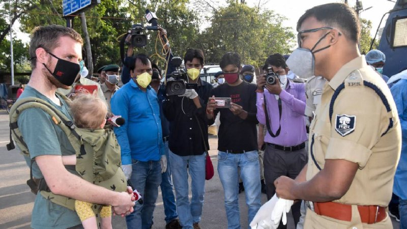 Indian police trating foreigners well