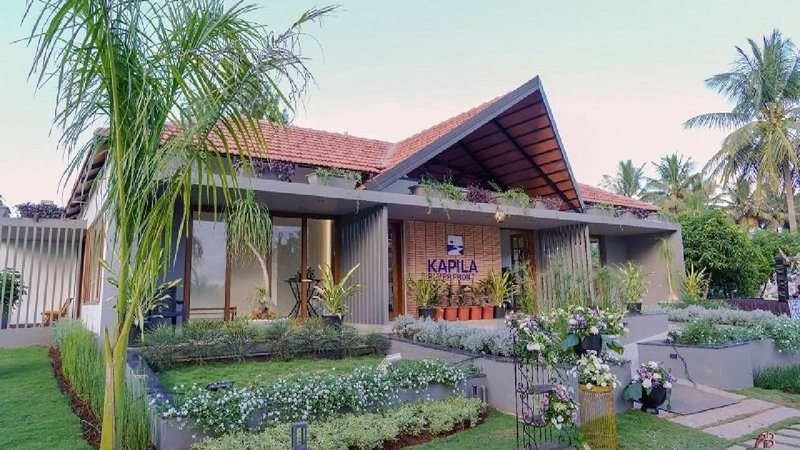 Kapila riverfront resort