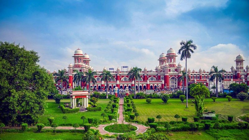 Lucknow Set for Tourism Boost with New Culture Complex and Heritage Bus Service