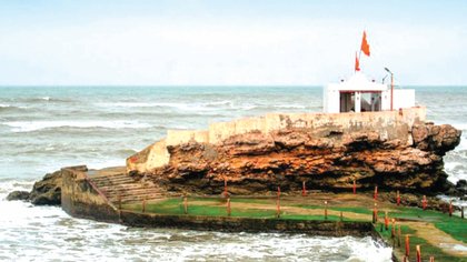 ಸಮುದ್ರದ ಮಧ್ಯೆ ಇವೆ ಪಾಂಡವರು ಪೂಜಿಸಿದ ಐದು ಶಿವಲಿಂಗಗಳು