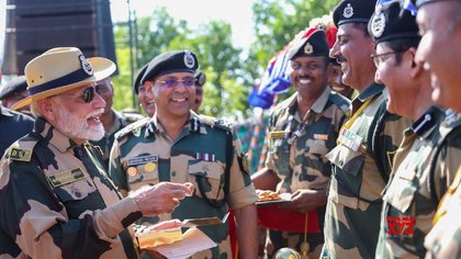 ದೀಪಾವಳಿ ಹಬ್ಬಕ್ಕೊಂದು ಹೊಸ ಭಾಷ್ಯ ಬರೆದ ಪ್ರಧಾನಿ ನರೇಂದ್ರ ಮೋದಿ!