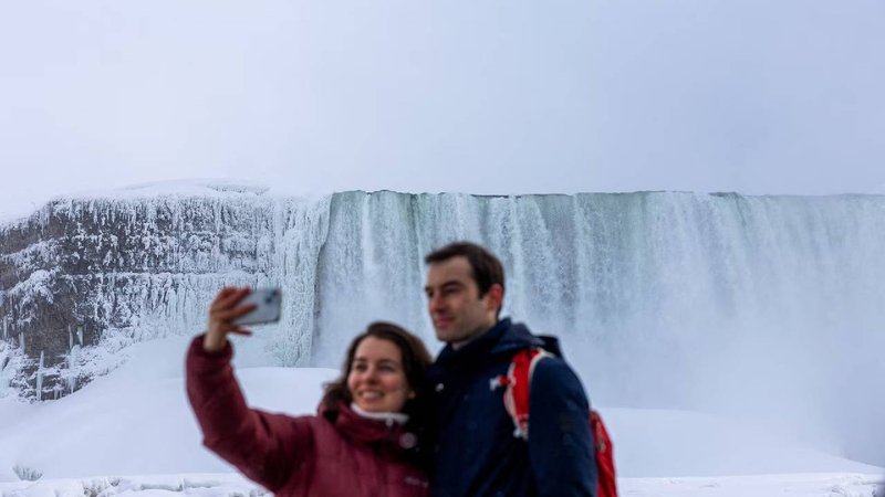Rare Icy Transformation Turns Niagara into a Winter Marvel