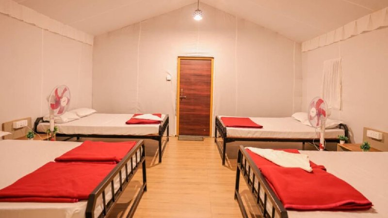 Rooms at Manomaya