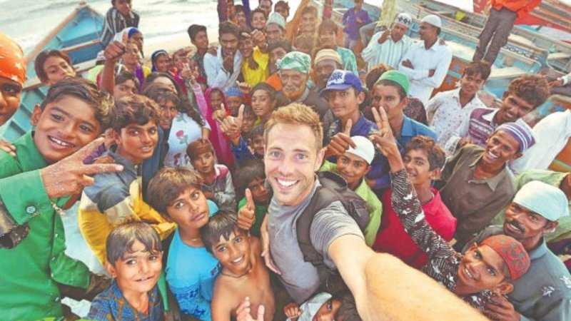 Travelling with unknown people