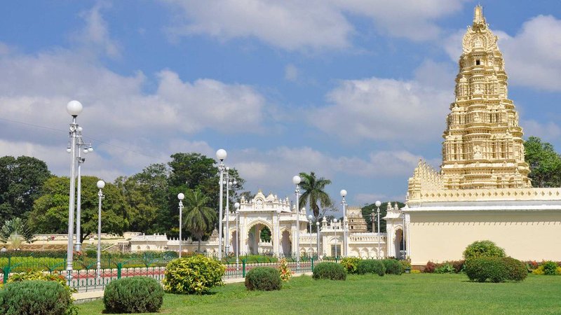 Trinayaneshwara Temple