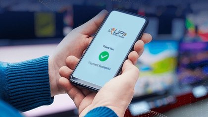 ಯುಪಿಐ ಕ್ರಾಂತಿಯ ದೇಶದಲ್ಲಿ 'ಡಿಜಿಟಲ್ ದೇವೋ ಭವ' ಎಂದು ಹೇಳೋದು ಯಾವಾಗ?