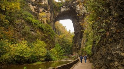ವರ್ಜೀನಿಯಾದಲ್ಲಿದೆ ಸಾವಿರ ವರ್ಷಗಳ ಪುರಾತನ ಸೇತುವೆ