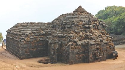 ಸಹ್ಯಾದ್ರಿಯ ಶಿಖರದಲ್ಲಿ ಮಹಾಬಲೇಶ್ವರ ಸನ್ನಿದಾನ