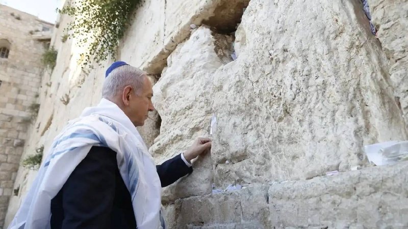 Western Wall 2