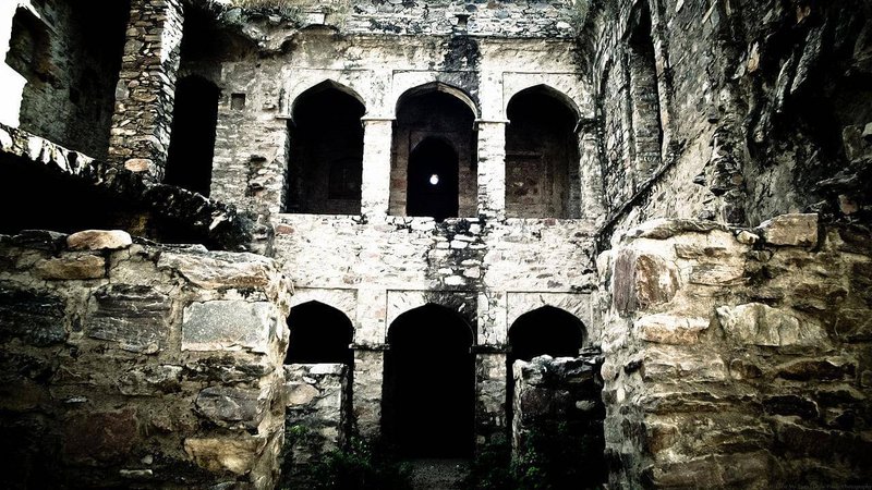 bhangharh fort 2