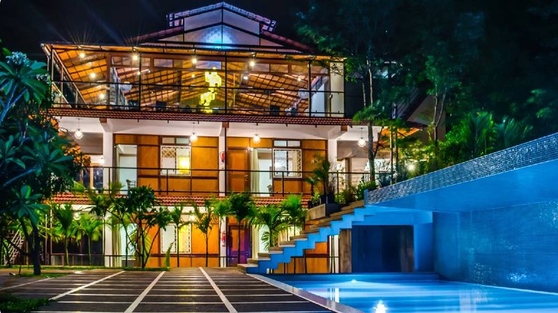 discovery village  2