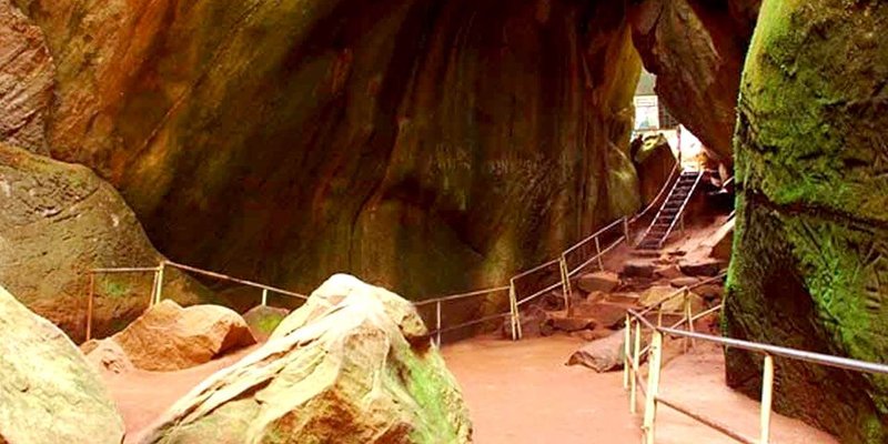 edakkal-caves-