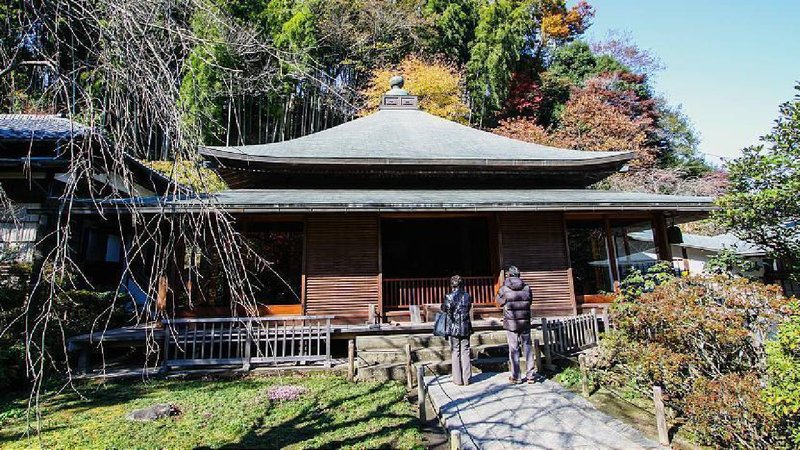 japan temple 1