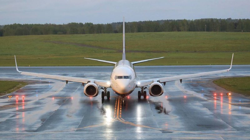 kissing landing 1