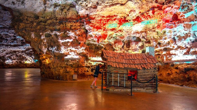 meramec caverns America