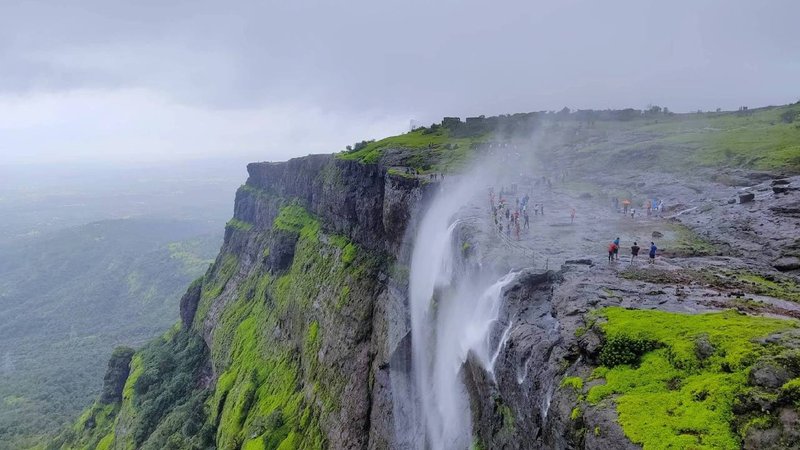 naneghat reverse waterfall 1