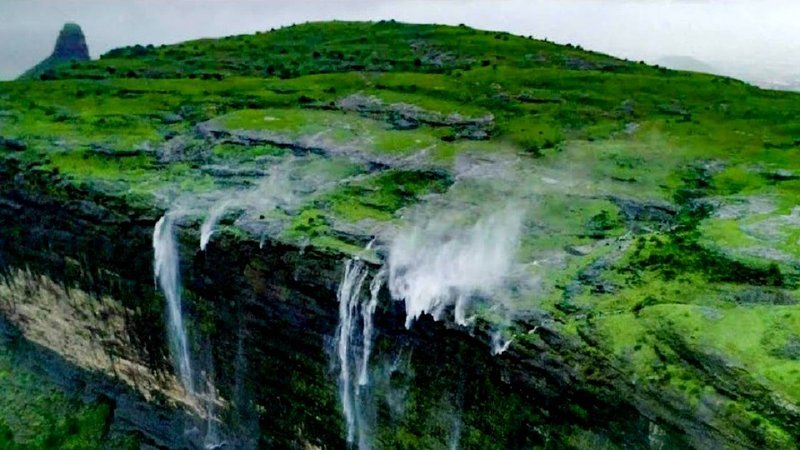 naneghat reverse waterfall 2