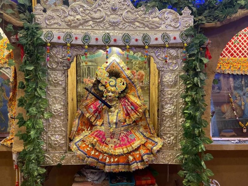 nidhivana-vrindavan-images-5-1024x768