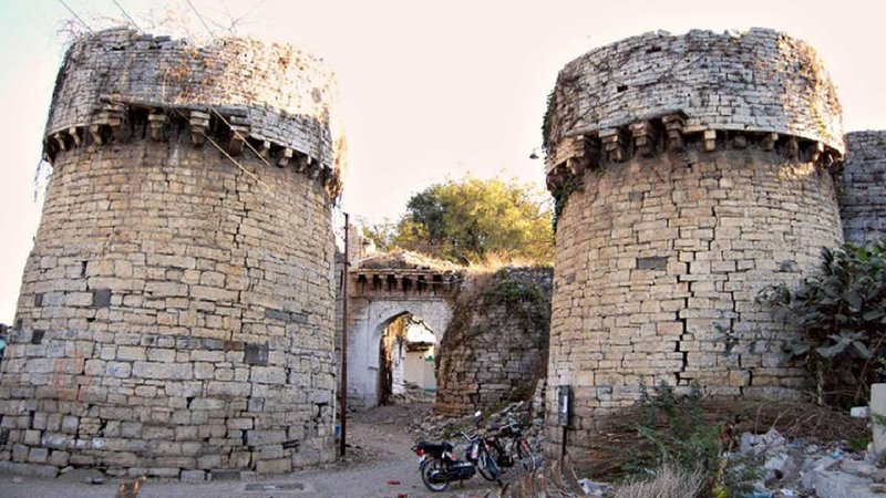 ruined fort