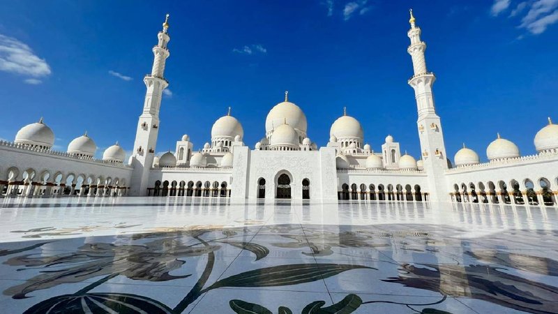 sheikh zayed grand mosque (1)