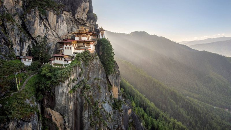 tigers nest monastery bhutan