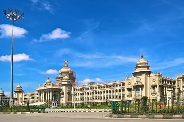 ವಿಧಾನಸೌಧ ಇನ್ಮುಂದೆ ಪ್ರವಾಸಿಗರಿಗೆ ಮುಕ್ತ: ಪ್ರವಾಸೋದ್ಯಮ ಇಲಾಖೆಯಿಂದ ಗೈಡೆಡ್ ಟೂರ್