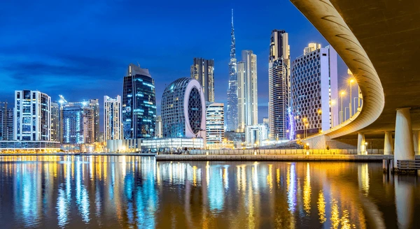 wide-panorama-dubai-night-city-600nw-1713533338