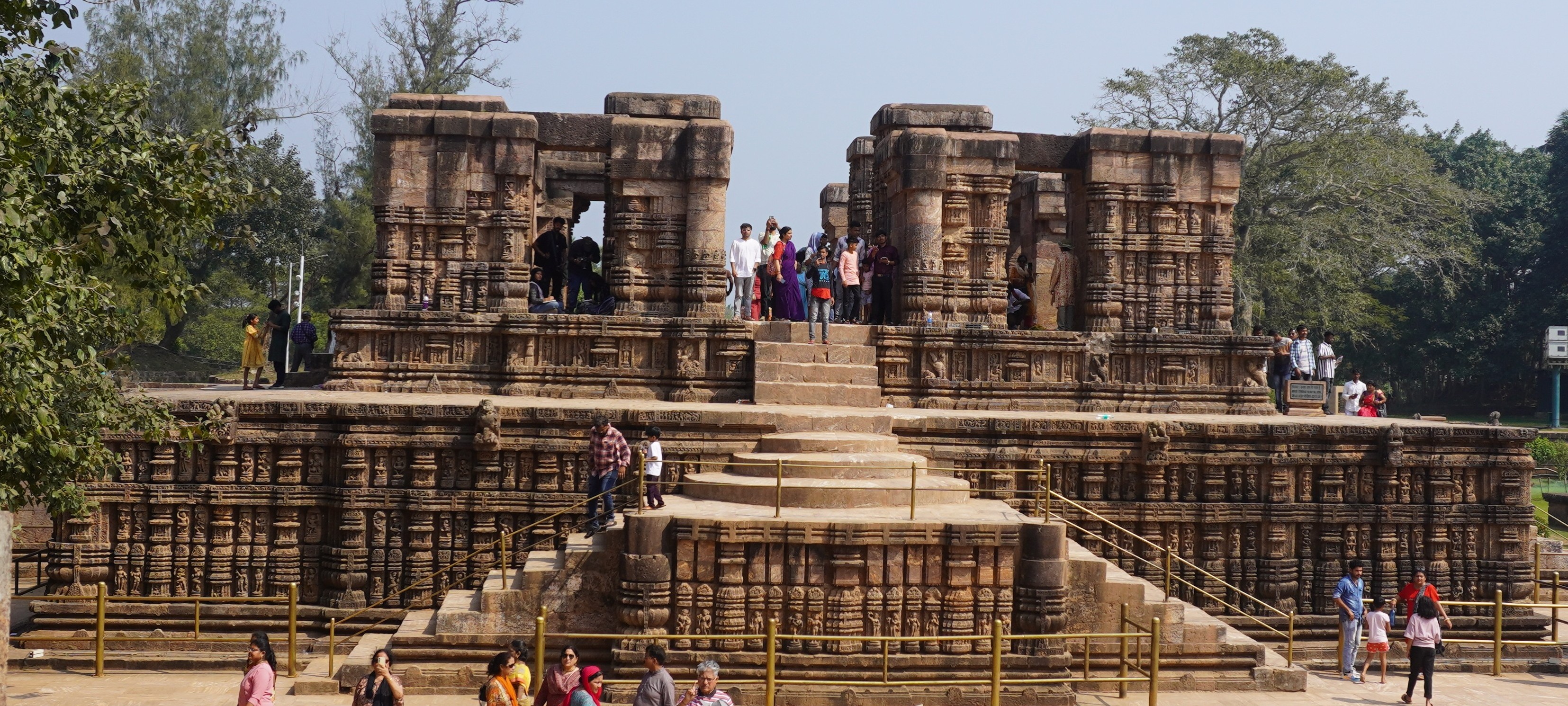 ಕೊನಾರ್ಕ್‌ ಸೂರ್ಯ ದೇವಾಲಯ..ಸೌಂದರ್ಯದ ಜೊತೆಗೆ ನಿಗೂಢತೆಗೆ ಮತ್ತೊಂದು ಹೆಸರು...