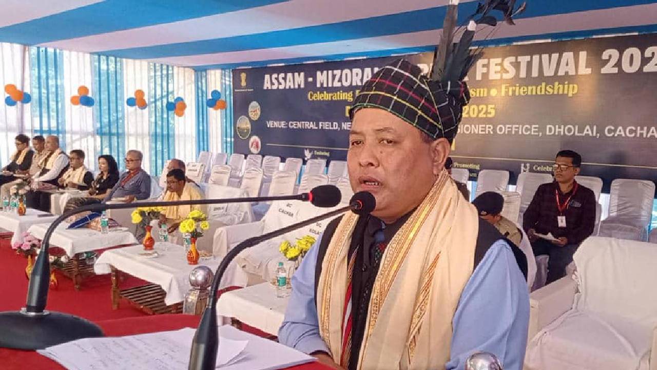 ಗಡಿ ಗಡಿಯಾ ಸೇರಿಸಿ ನೋಡಾ..