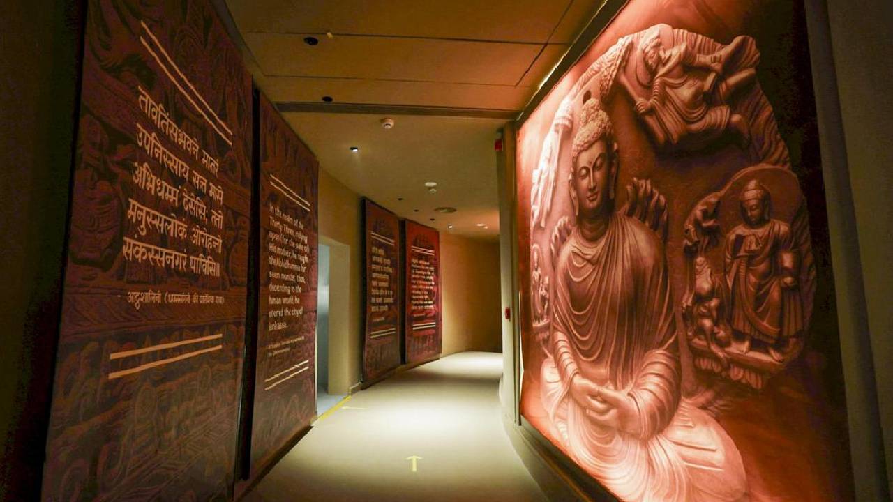 ಬುದ್ದನ ಅವಶೇಷಗಳ ವಸ್ತುಪ್ರದರ್ಶನಕ್ಕೆ ಮೋದಿಯಿಂದ ಚಾಲನೆ