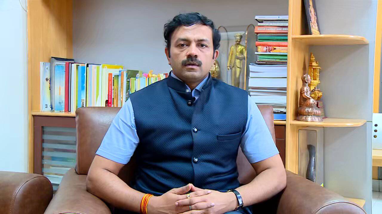 ಡಾ.ತ್ರಿಲೋಕ್ ಚಂದ್ರ ಕೆ.ವಿ.  – ಕರ್ನಾಟಕ ಪ್ರವಾಸೋದ್ಯಮ ಇಲಾಖೆಯ ನೂತನ ಕಾರ್ಯದರ್ಶಿ