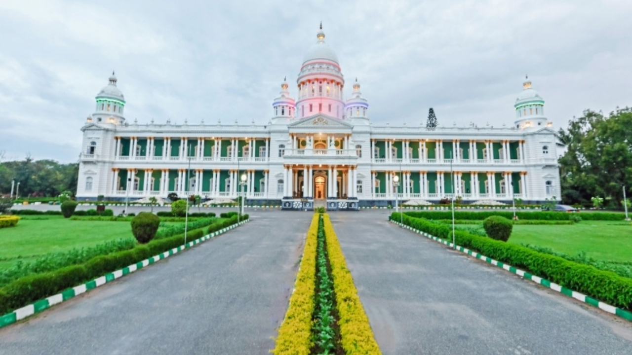 ಜೆಎಲ್ಆ‌ರ್ ಲಲಿತ್ ಮಹಲ್ ಪ್ಯಾಲೇಸ್