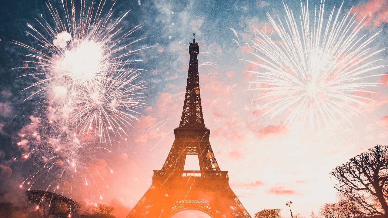 ಸಾರ್ವಜನಿಕವಾಗಿ ಕ್ರಿಸ್‌ಮಸ್‌ ಮತ್ತು ನ್ಯೂ ಇಯರ್ ಆಚರಣೆ ರದ್ದು: ಪ್ಯಾರಿಸ್