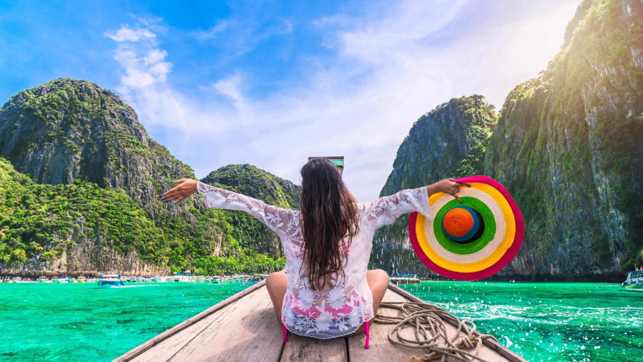 ಗಾಳಿ ಬಂದಹಾಗೆ ತೂರಿಕೊಳ್ಳೋದು ಪ್ರವಾಸಿಗನ ಲಕ್ಷಣ