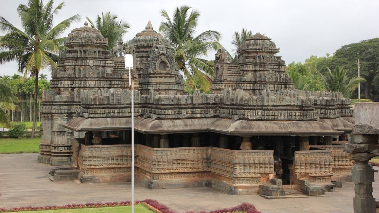 ತ್ರಿಕೂಟ ದೇವಾಲಯದಲ್ಲಿ ಪ್ರಕಟವಾಗಿತ್ತು ಶಾಕುಂತಲೆಯ ಪ್ರೇಮಕಾವ್ಯ