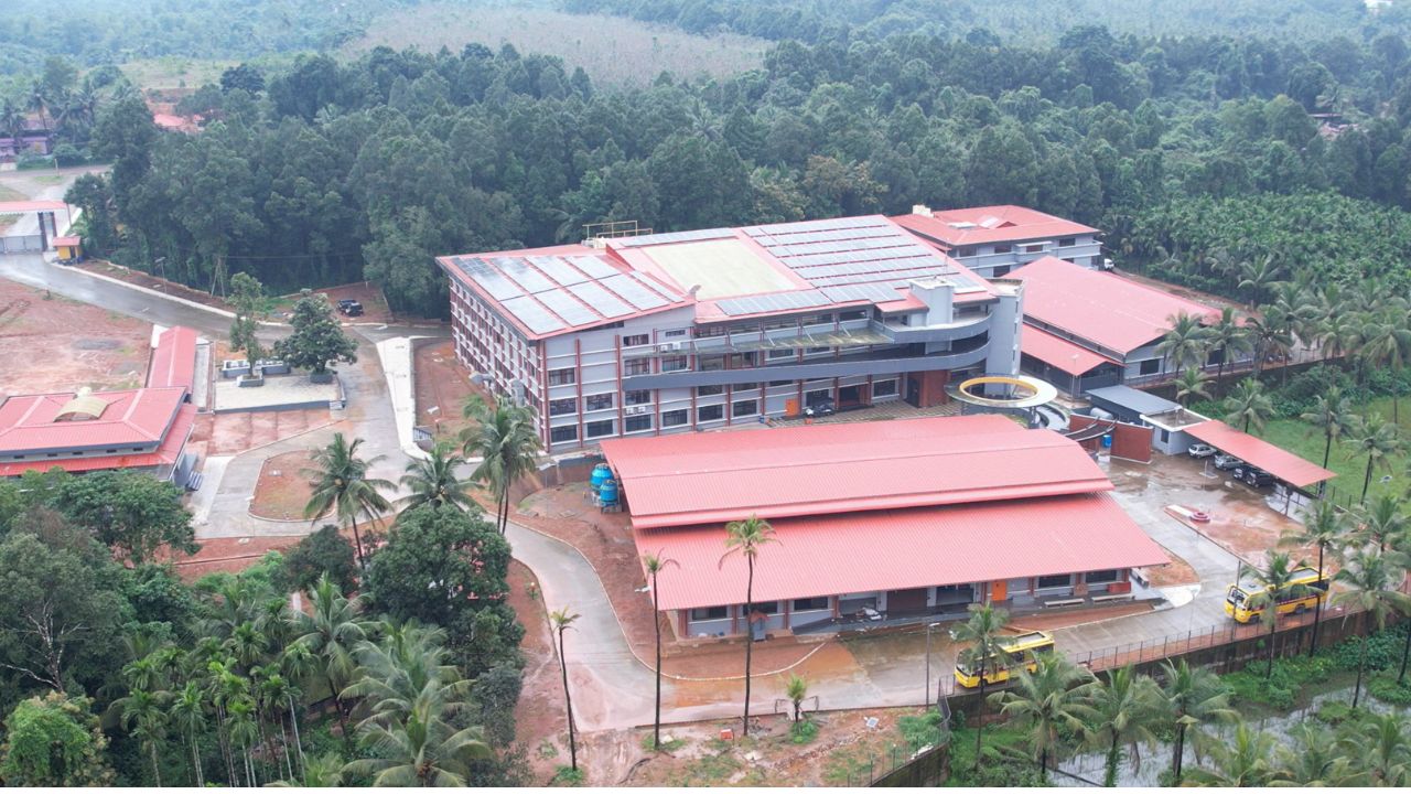 ಸಾವಿರಾರು ಕುಟುಂಬಗಳಿಗೆ  ಸರಿ ದಾರಿ ತೋರಿದ ಧರ್ಮಸ್ಥಳ ʼಸಿರಿʼ ಗ್ರಾಮೋದ್ಯೋಗ ಸಂಸ್ಥೆ