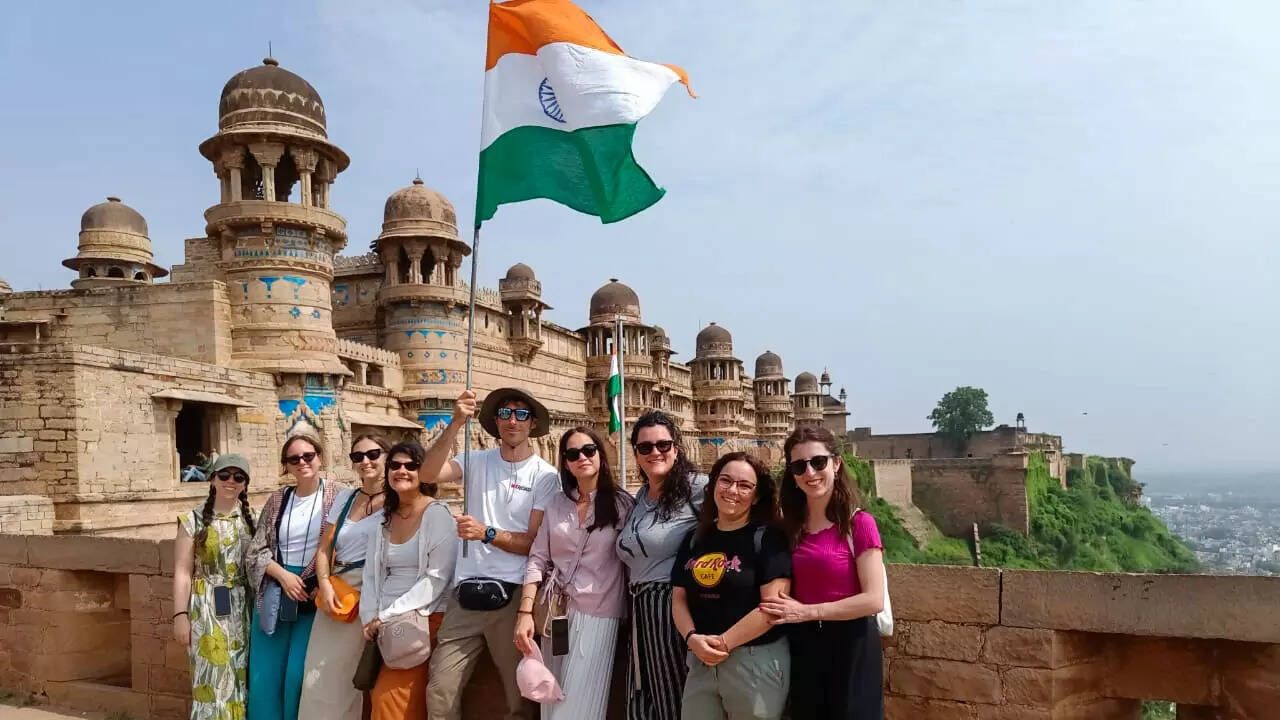 ಭಾರತದ ಪ್ರವಾಸೋದ್ಯಮಕ್ಕಿದೆ ಬೃಹತ್ ಭವಿಷ್ಯ – ಅಧ್ಯಯನಶೀಲ ಯೋಜನೆಗಳು ಅಗತ್ಯ