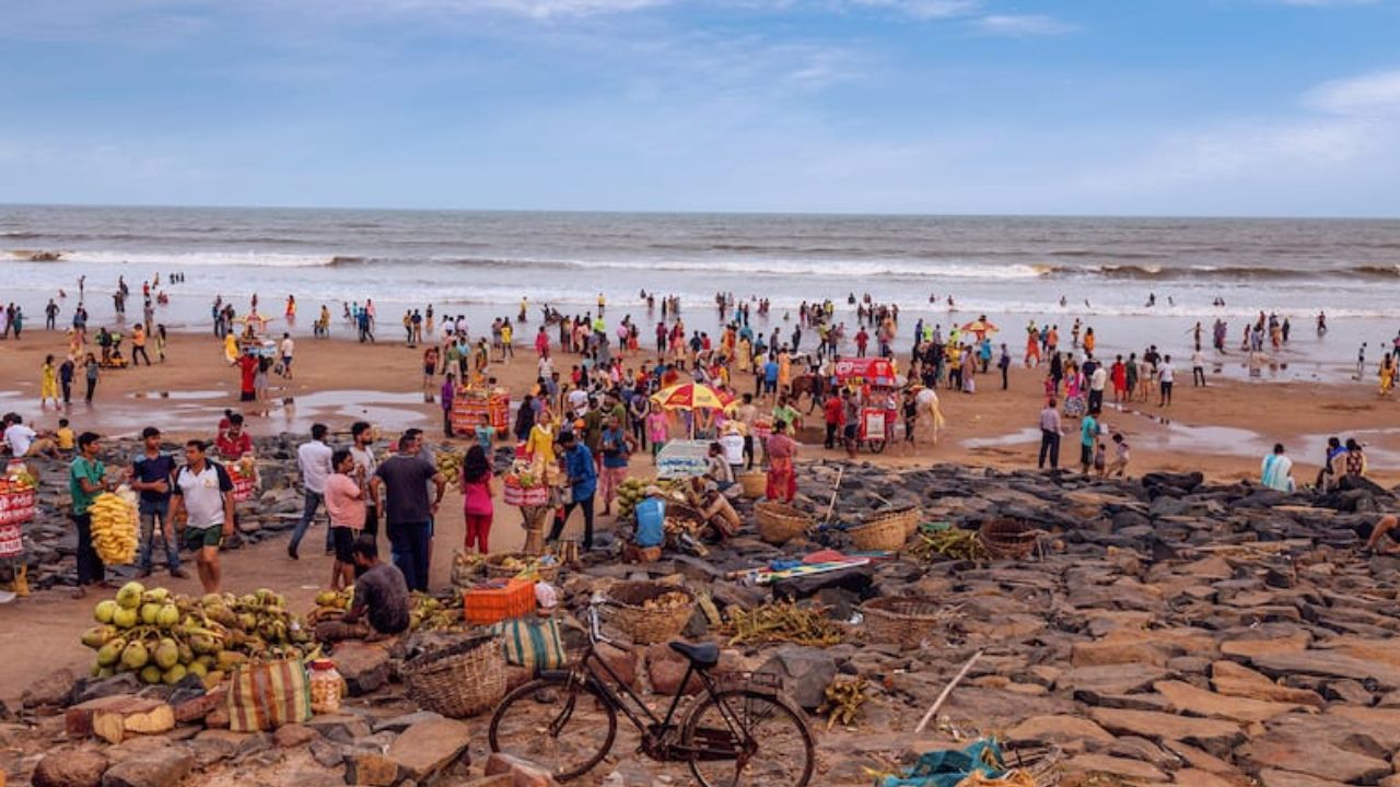 ಪಶ್ಚಿಮ ಬಂಗಾಳದಿಂದ ಪ್ರವಾಸಿಗರು ಹೊರಹೋಗಬೇಕು