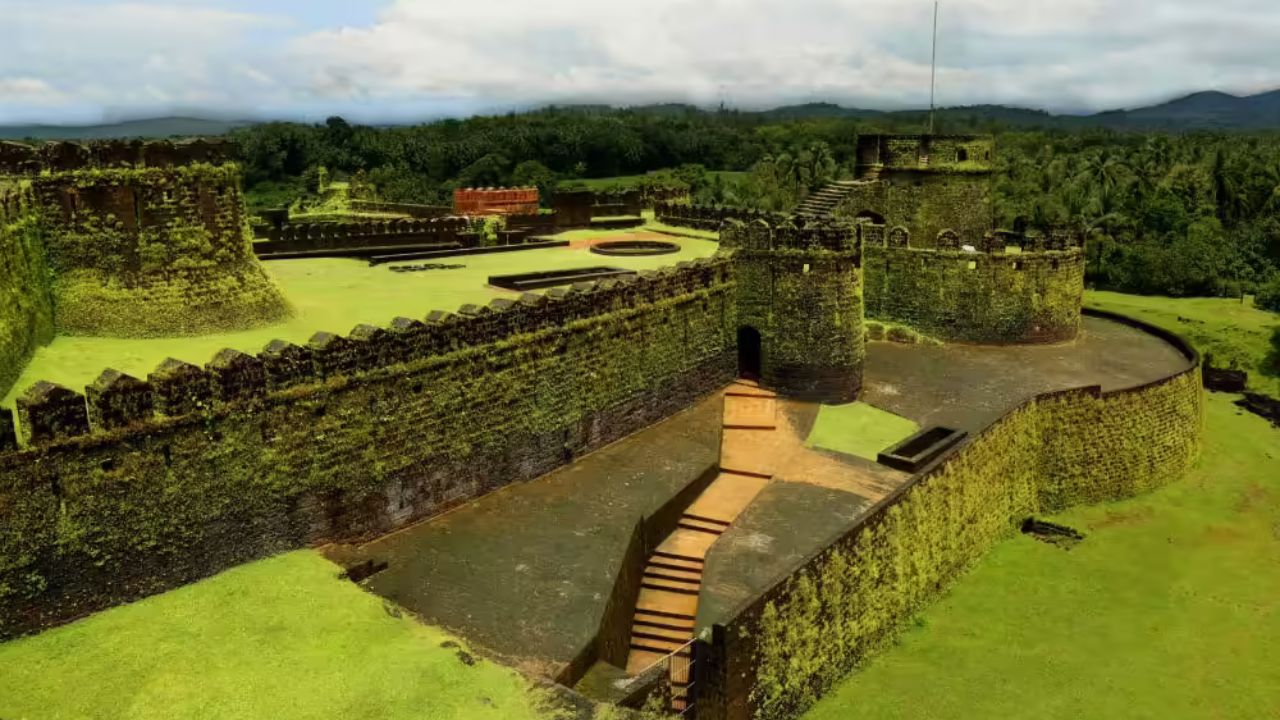 ನಾನು ಕಂಡ ಕಳೆದು ಹೋದ ಕರ್ನಾಟಕದ ಸುಂದರ ಕೋಟೆ – ಬೇಕಲ