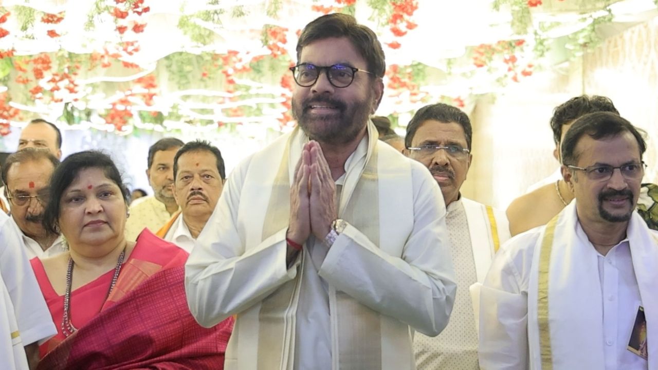 ಜಗಮಗಿಸುತಿಹುದು ಕಾಪು ಶ್ರೀ ಮಾರಿ ಗುಡಿ