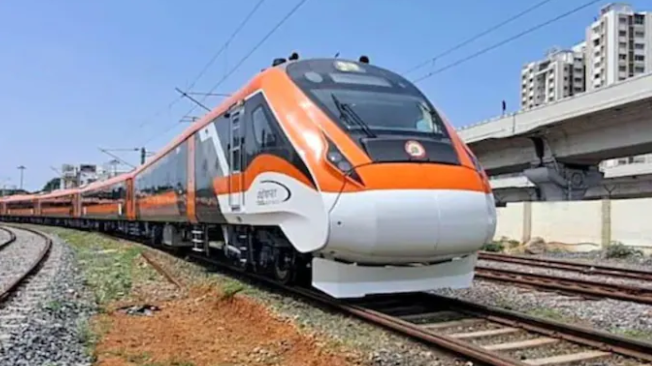 ಬೆಂಗಳೂರು–ಎರ್ನಾಕುಲಂ ವಂದೇ ಭಾರತ್‌ಗೆ 16 ಬೋಗಿಗಳು