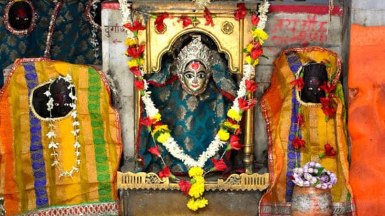 ವಾರಾಣಸಿಯ ಜೈತ್ಪುರದಲ್ಲಿ ಚಂದ್ರಘಂಟಾ ದುರ್ಗಾ ದೇವಿ