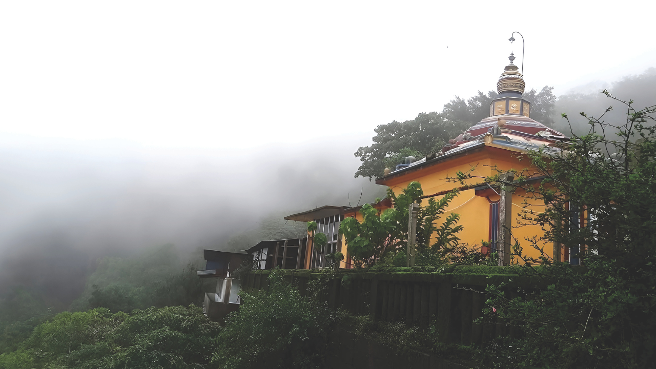 ದಟ್ಟ ಕಾನನದ ನಟ್ಟ ನಡುವೆ ಇಹಳು ʻಕರಿಕಾನ ಪರಮೇಶ್ವರಿʼ