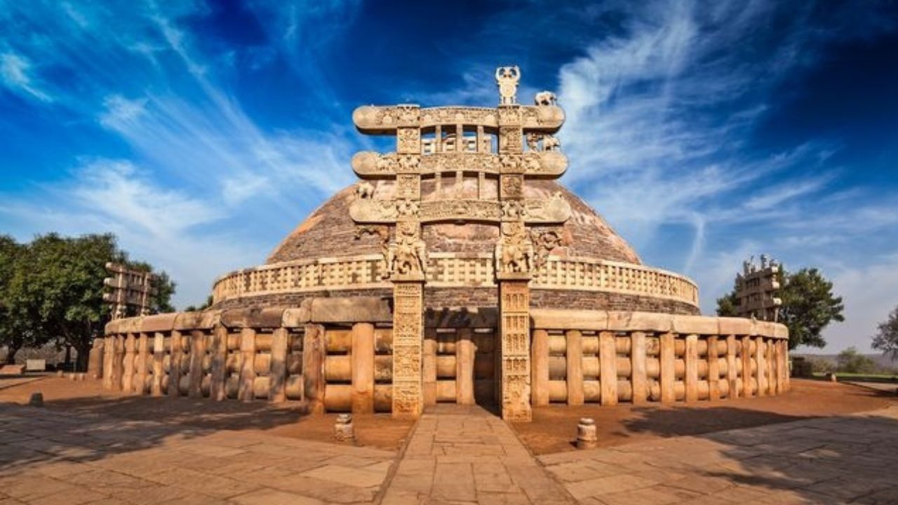 ಬುದ್ಧನಿಲ್ಲದ ಸಾಂಚಿಯ ಸ್ತೂಪ