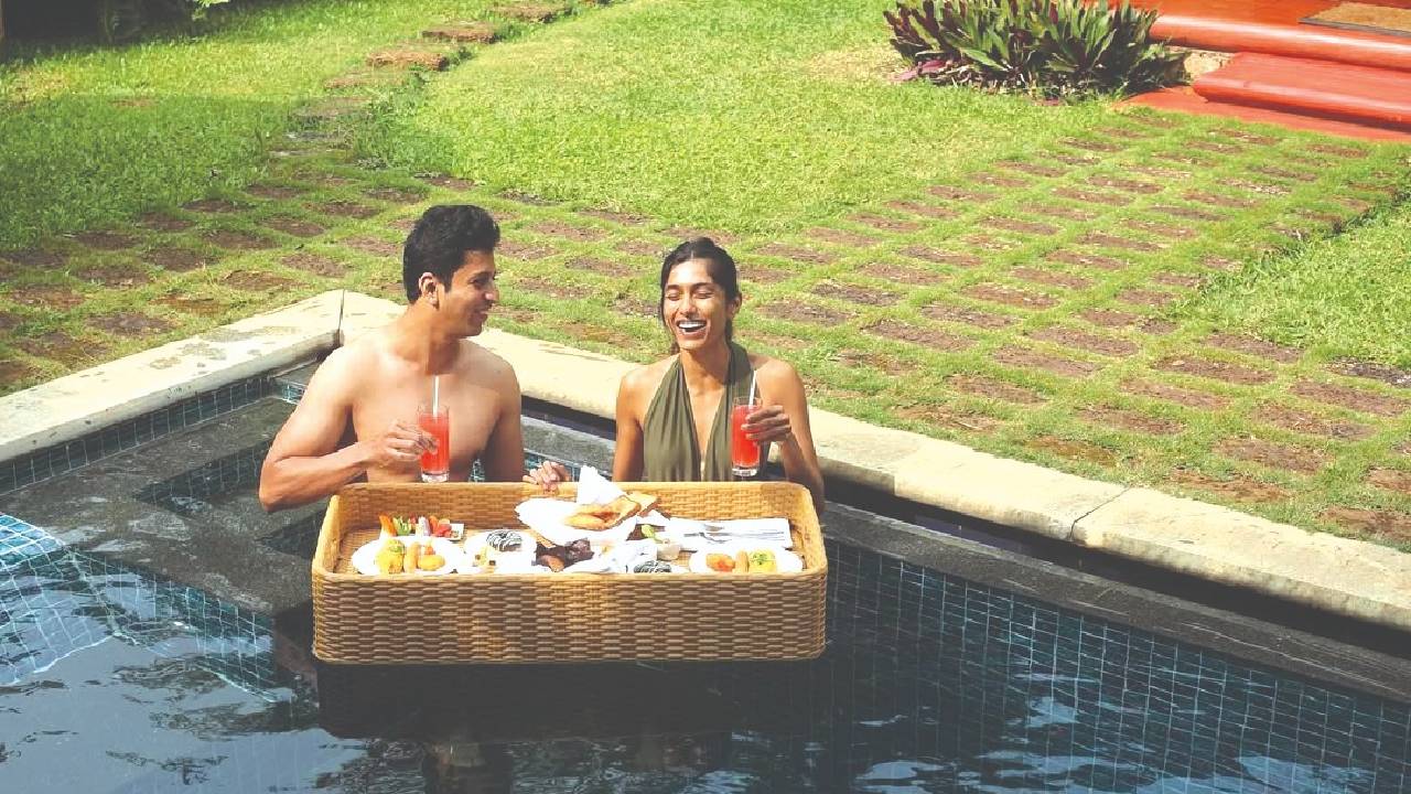 ಕುರುಬ ಸಫಾರಿ ಲಾಡ್ಜ್‌...ತೇಲುತ ತೇಲುತ ತಿನ್ನುವ ಬಾರಾ...